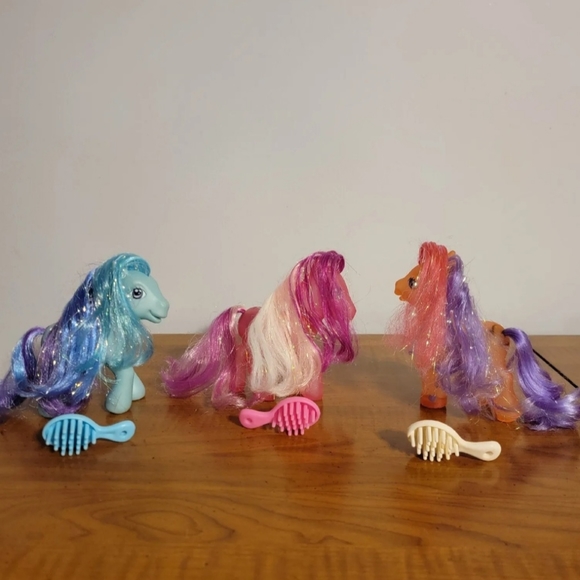 2005/2006 MLP G3 Crystal Princesses Daybreak, Flower Garland, Tangerine Twinkle‎ - Picture 1 of 7
